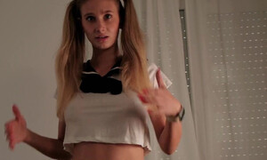 Потрахаюсь с другом и залечу — так строгому бате я точно отомщу